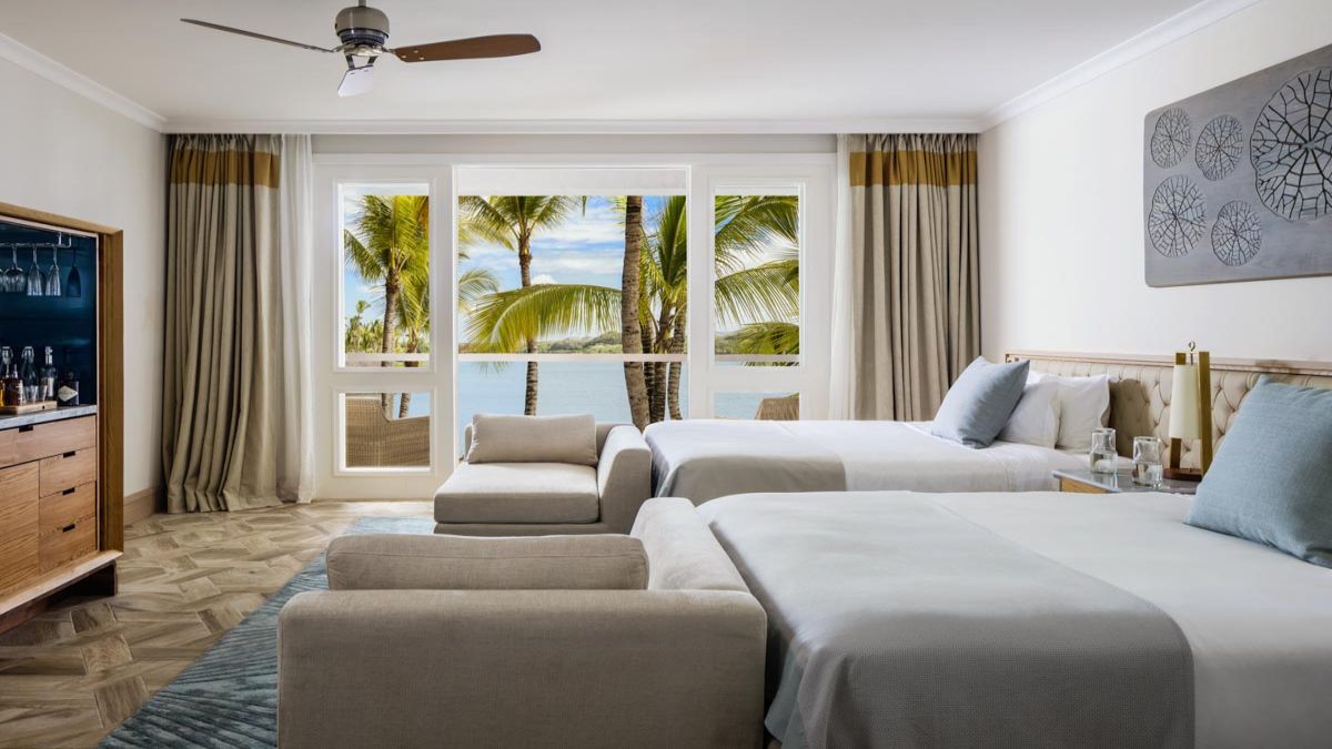 Lagúnára néző balkonos szoba