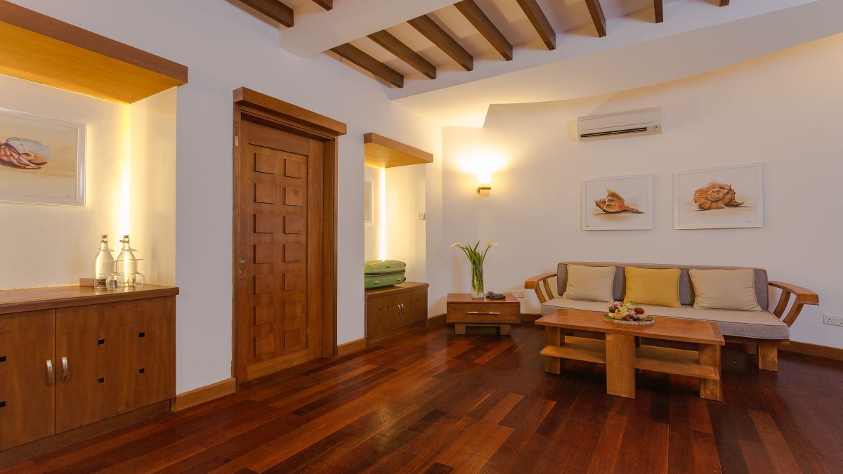 Superior Beach Villa